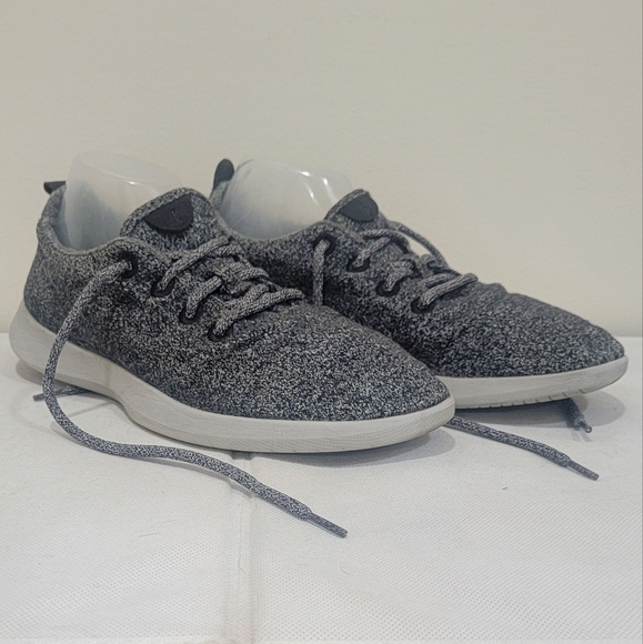 All birds Knit wool Sneakers in Black and White (sz 10) - Picture 1 of 6